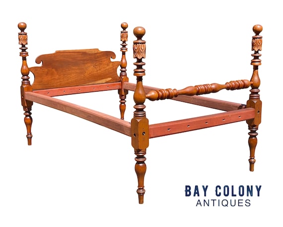 Vintage cannonball bed deals