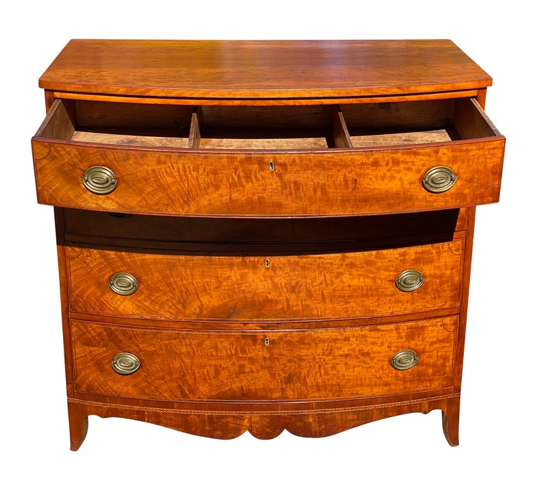 18th C Antique Massachusetts Mahogany Bow Front Dresser / Chest of