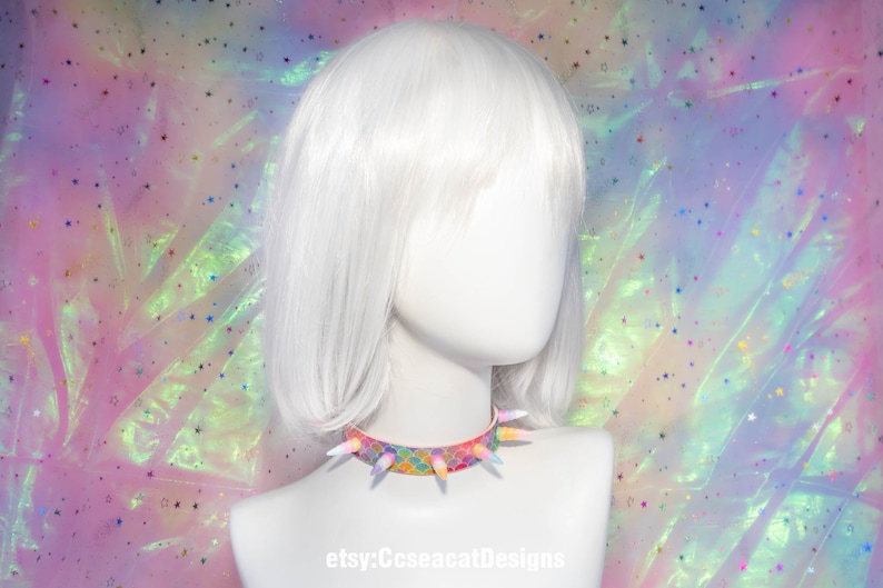 Gargantilla y collar con pinchos de colores arcoíris kawaii imagen 3