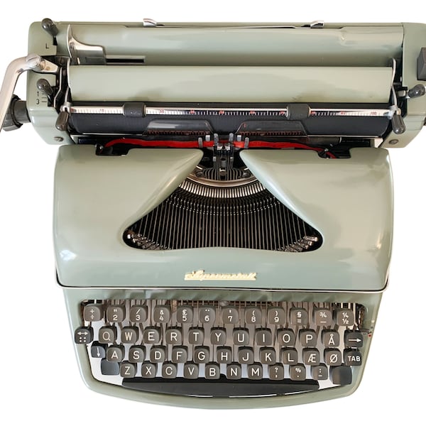Typewriter Green Rheinmetall, Model Supermetall Portable - Very Good Condition - Writes like a dream