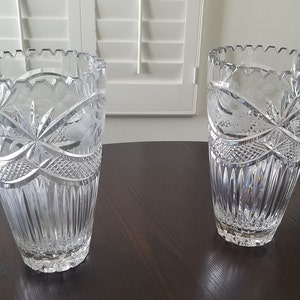Set of 2 Hand cut crystal vintage vases from the 70&#39;s set of two