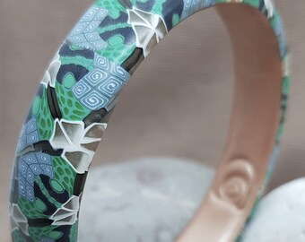 Armreif, Abstraktes Design, handgemacht, Unikat, Polymer Clay, Cool (Blau/Grau/Grün) Palette