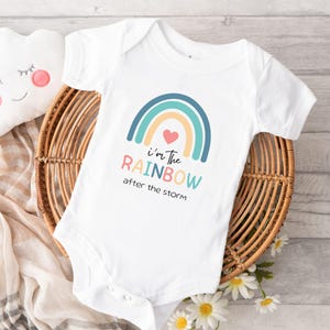 Body niemowlęce "Jestem tęczą po burzy", dziecko z IVF ICSI, poronienie, ogłoszenie ciąży z tęczowym dzieckiem, 100% bawełna organiczna