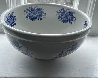 Large vintage Portmeirion blue and white floral mixing bowl salad serving china flowers rare collectors baking bread making