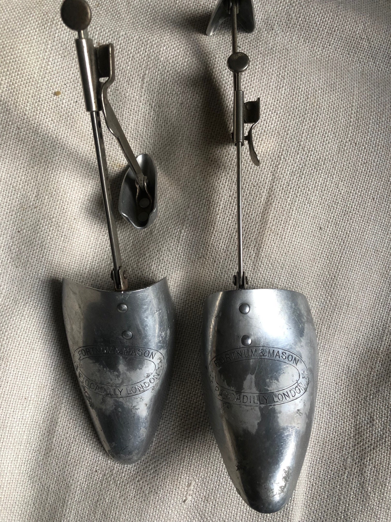 Metal hot sale shoe stretcher