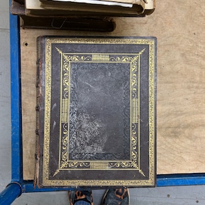 1850s Leather Bound Jesus Christ Book: Illustrated Religious Text