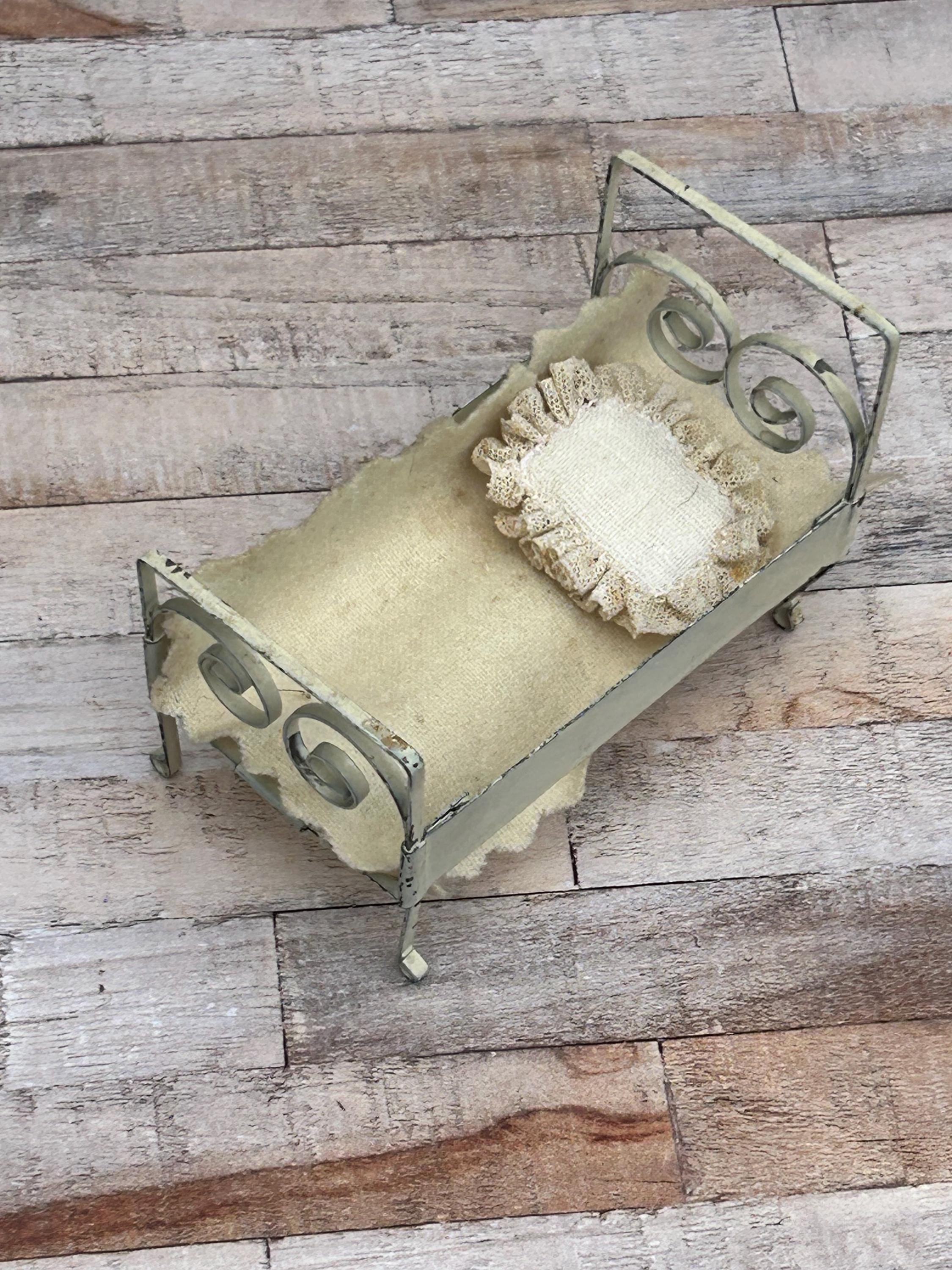 ヴィンテージ ドールベッド Antique Doll Bed - Etsy