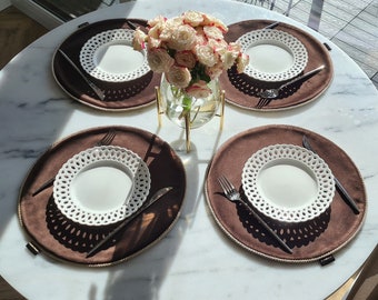 Sets de table ronds en velours marron foncé, set de 4 sets de table, set de 4 sets de table, cadeau de pendaison de crémaillère, cadeau pour la maison neuve, décoration de table, sets de table pour table