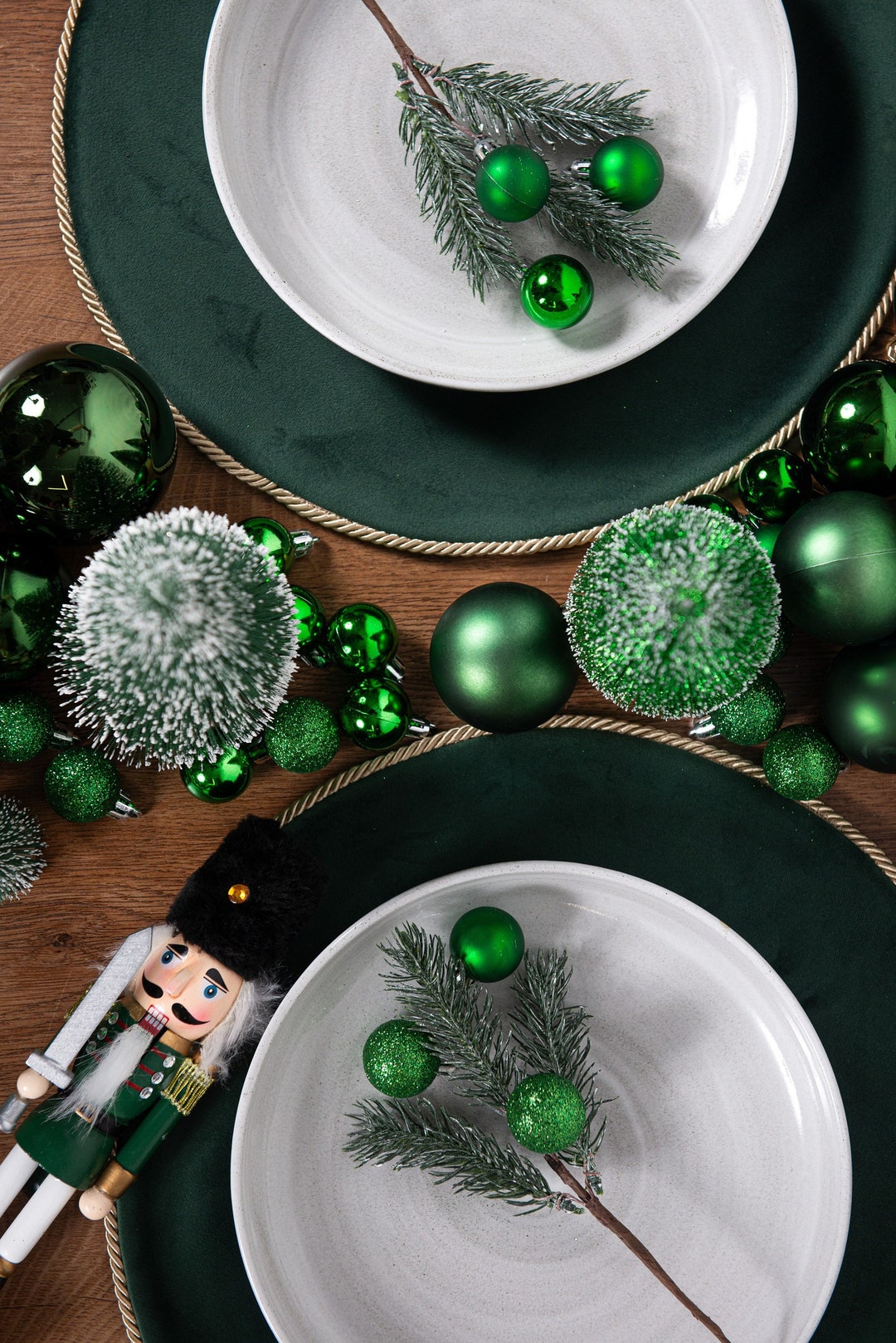 Green Velvet Round Placemats Set of 6 Plates Placemats Green Etsy