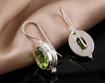 ペリドットのドロップピアス：手作りの925スターリングシルバー製、8月の誕生石