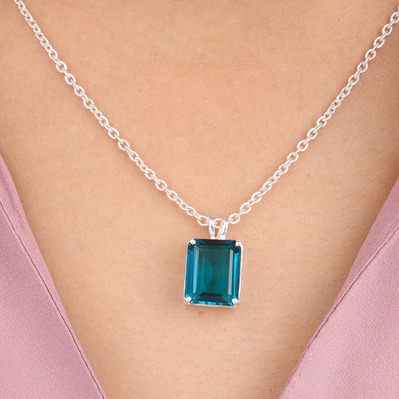 3.10ctw Oval Apatite & Multi Gemstone Pendant w/ 18