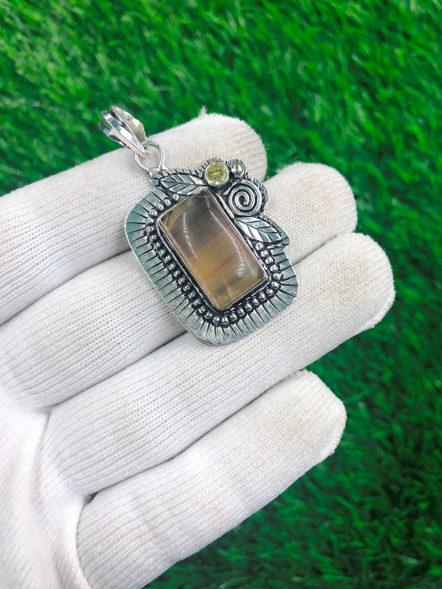 Details about 925 Sterling Silver Elegant Pendant with a Rainbow Fluorite Cabochon Necklace Details about 925 Sterling Silver Elegant Pendant with a Rainbow Fluorite Cabochon Necklace