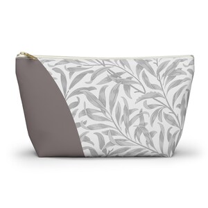 Danielle Accessory Pouch w T-bottom