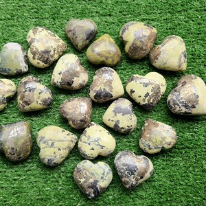 Lot 20 pc Serpentine with Pyrite heart***