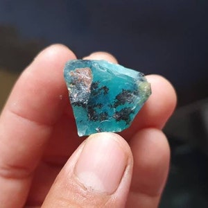 55 ct High grade Peruvian blue opal rough with dentrite