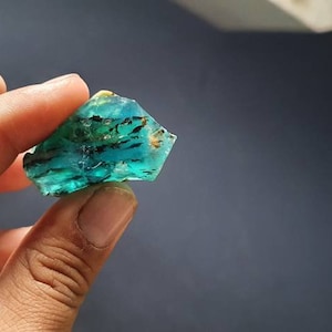 90 ct High grade Peruvian blue opal rough*