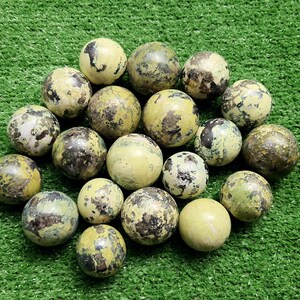 Lot 20 pc Serpentine with Pyrite sphere****
