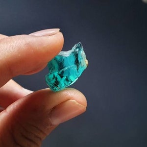 25 ct High grade Peruvian blue opal rough with dentrite*