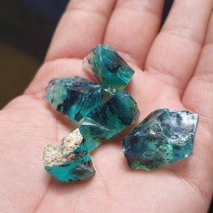 105 ct High grade Peruvian blue opal rough 5 pcs**