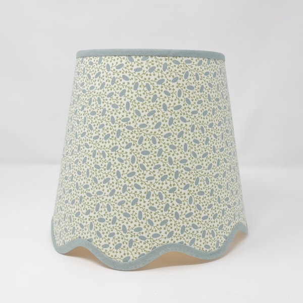 SCALLOP LAMPSHADE - Pinto - Ian Sanderson - natural - scalloped edges - trim colours - clip on, lamp or pendant light