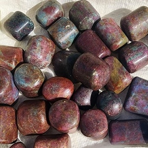 Ruby in Kyanite tumbled stones, natural real ruby kyanite tumbled, Raw tumbled red ruby blue kyanite, Red ruby tumbled stones wire wrapping