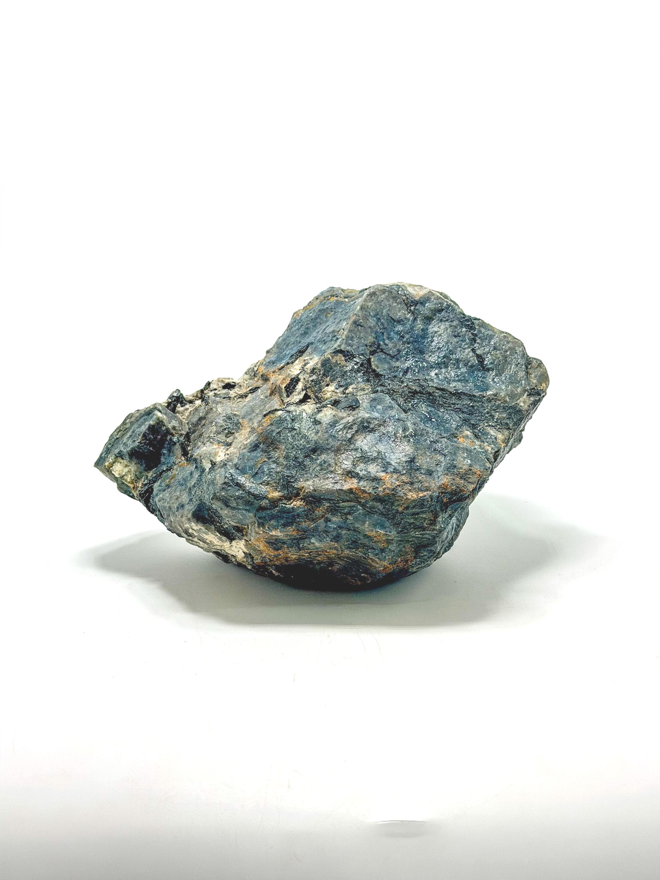 Blue Sapphire Corundum Rough