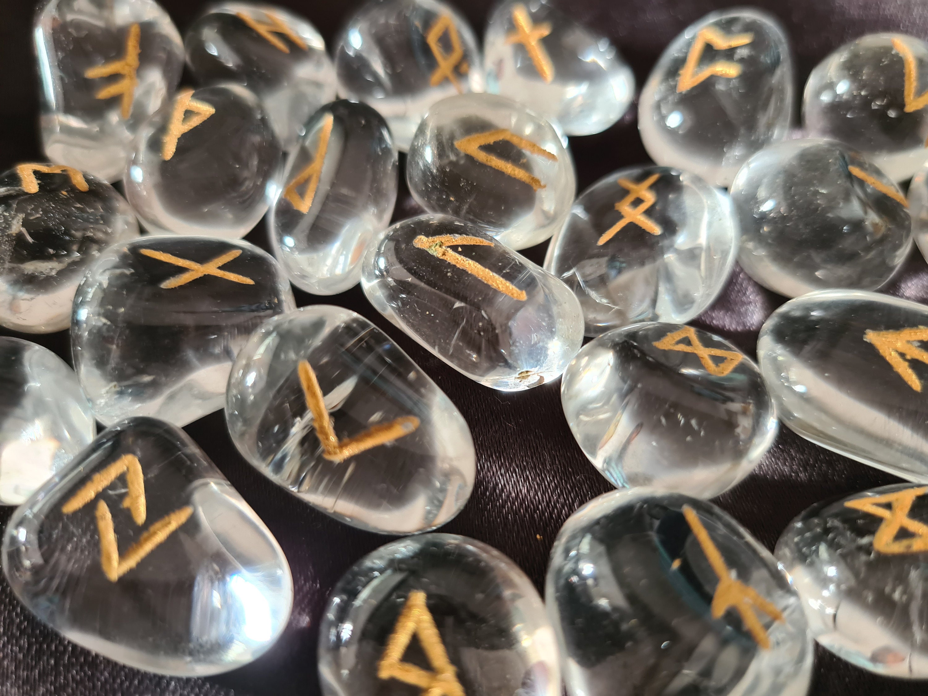 Aazon.co: Tiger Eye Runes Crystal Rune Stones Set 25Pcs Elder Futhark