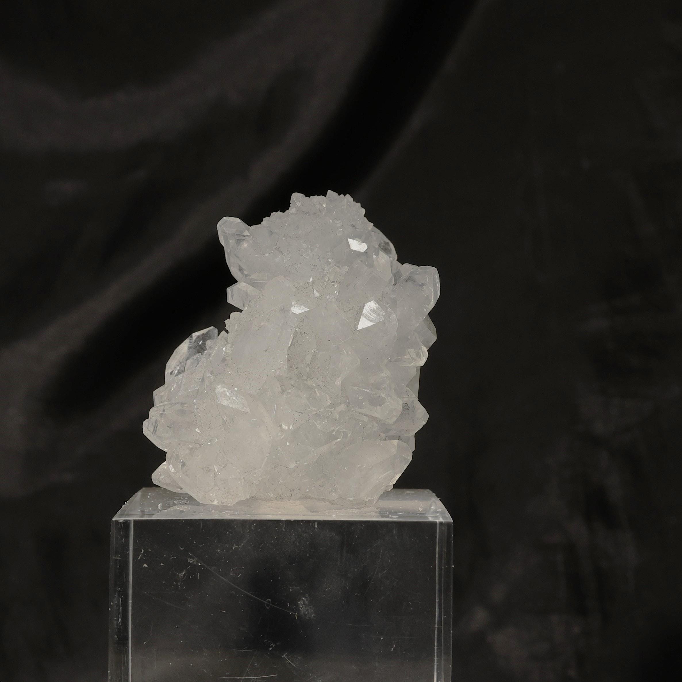 Diamond Apophyllite from Jalgaon Quarries #33: The Signature Specimen