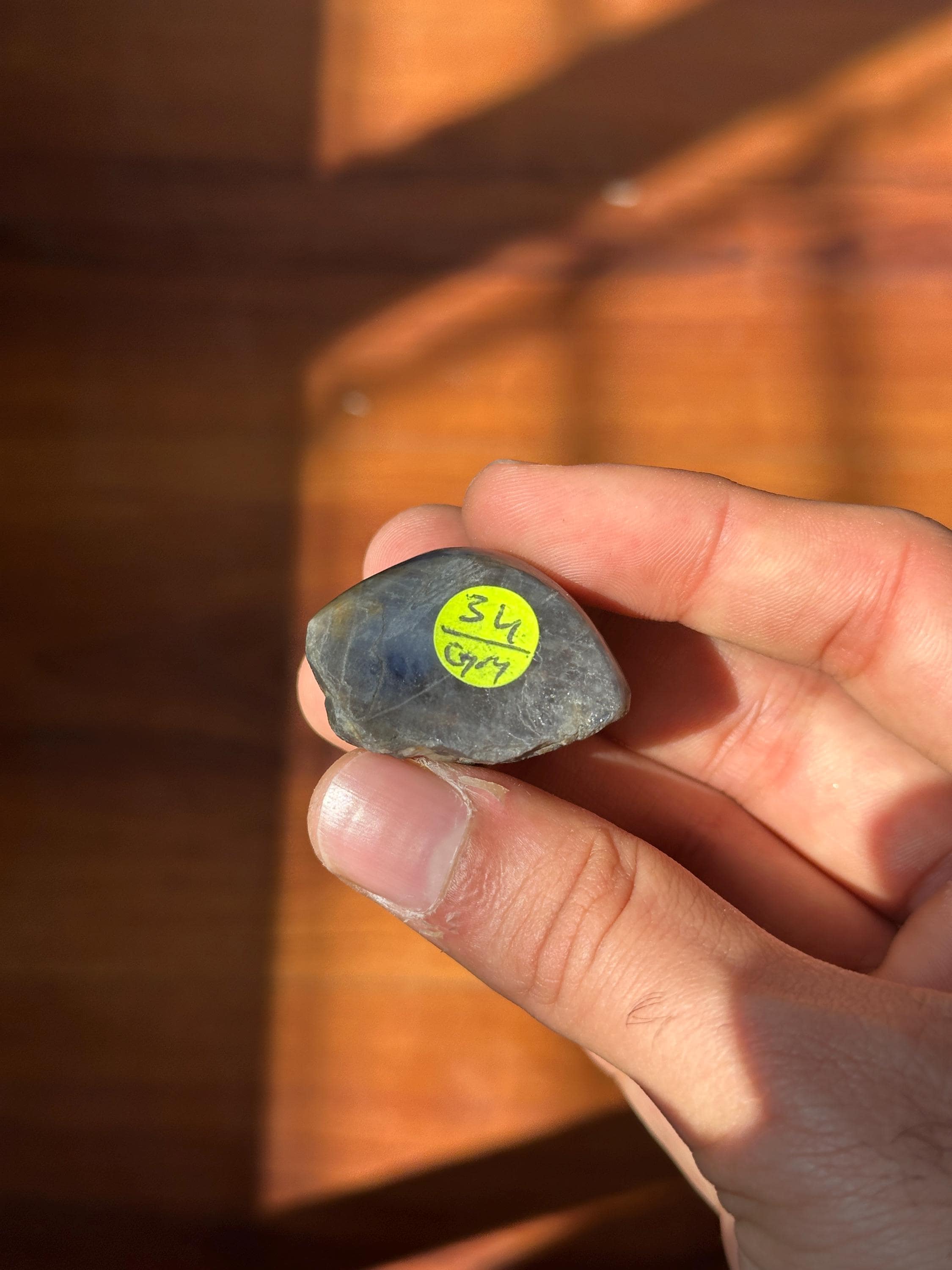 天然スターサファイア スラブ 34g – 南インド産原石 – コレクター