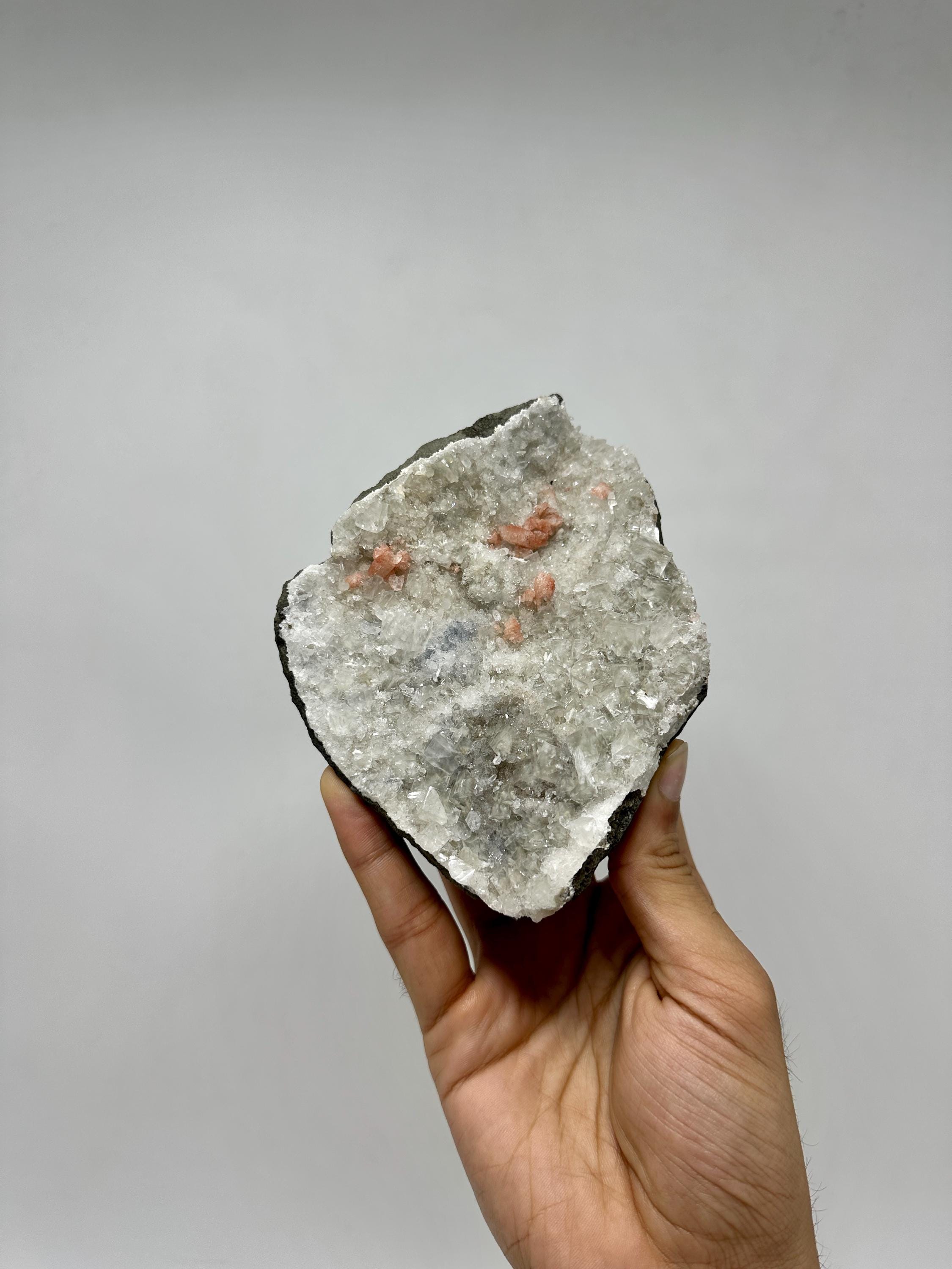 Sharp Cubic Apophyllite with Red Heulandite