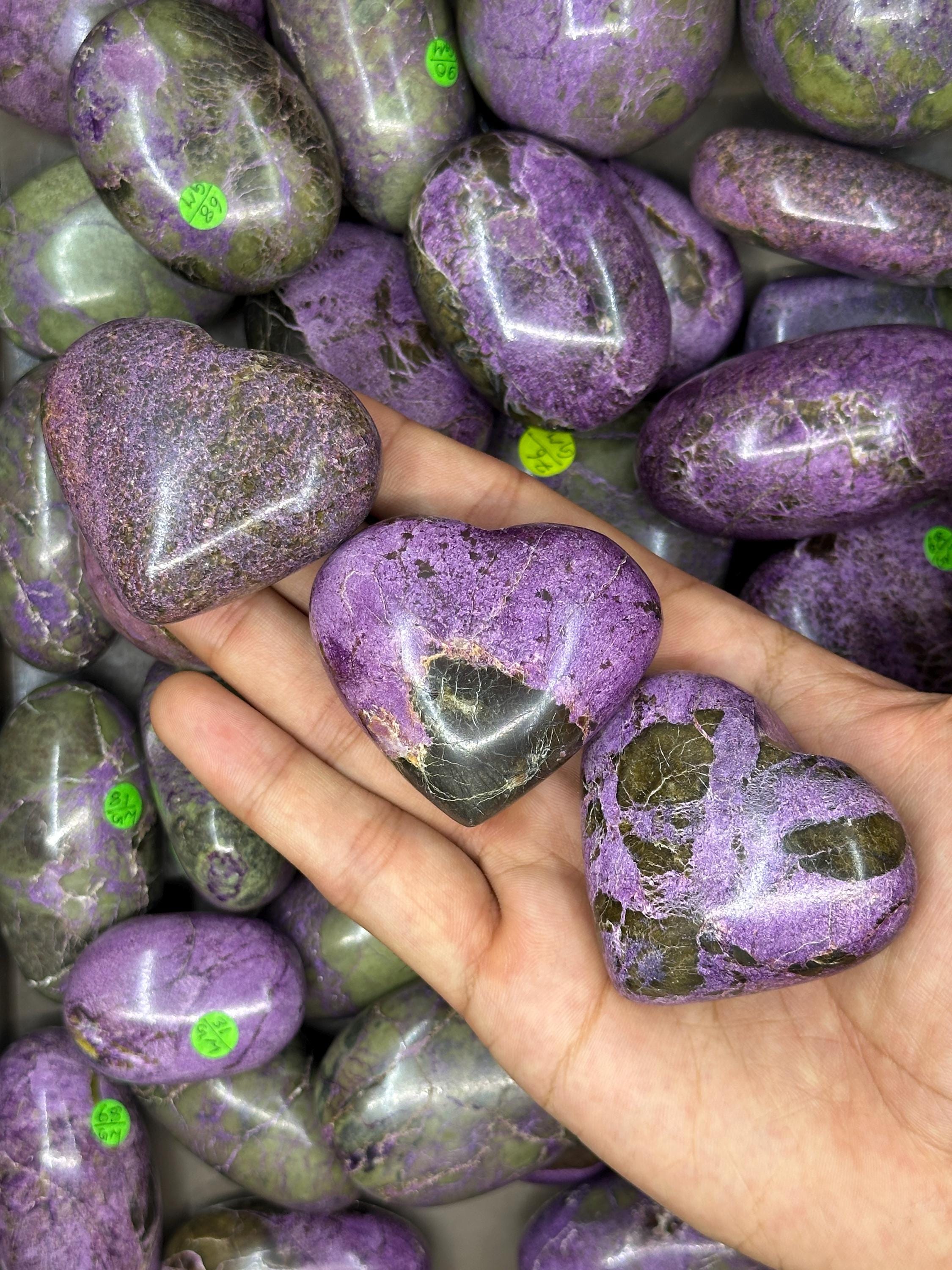 Atlantisite Heart: Polished Stichtite in Serpentine, Tasmania