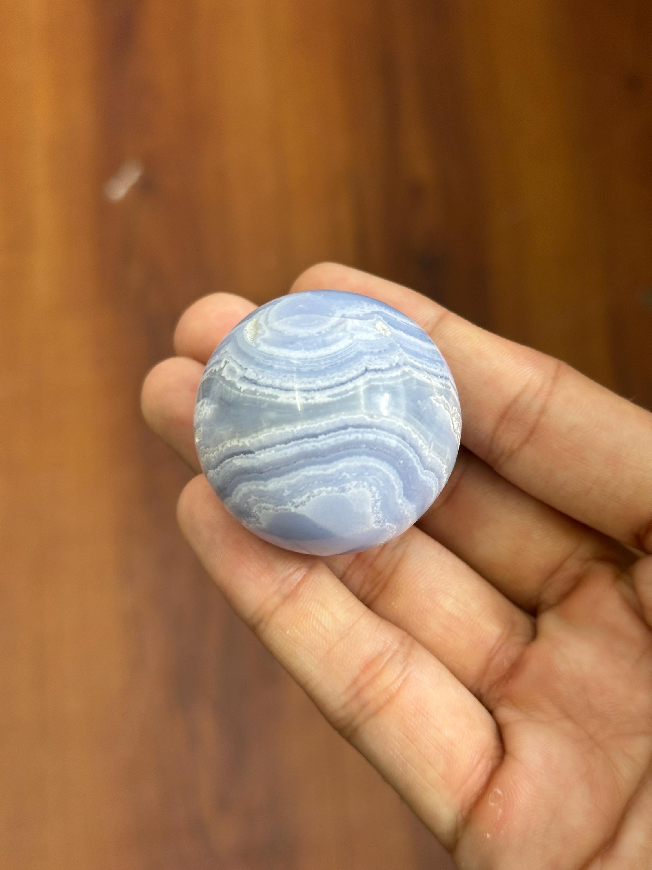 ナミビア産ブルーレースアゲートスフィア｜穏やかなコミュニケーション