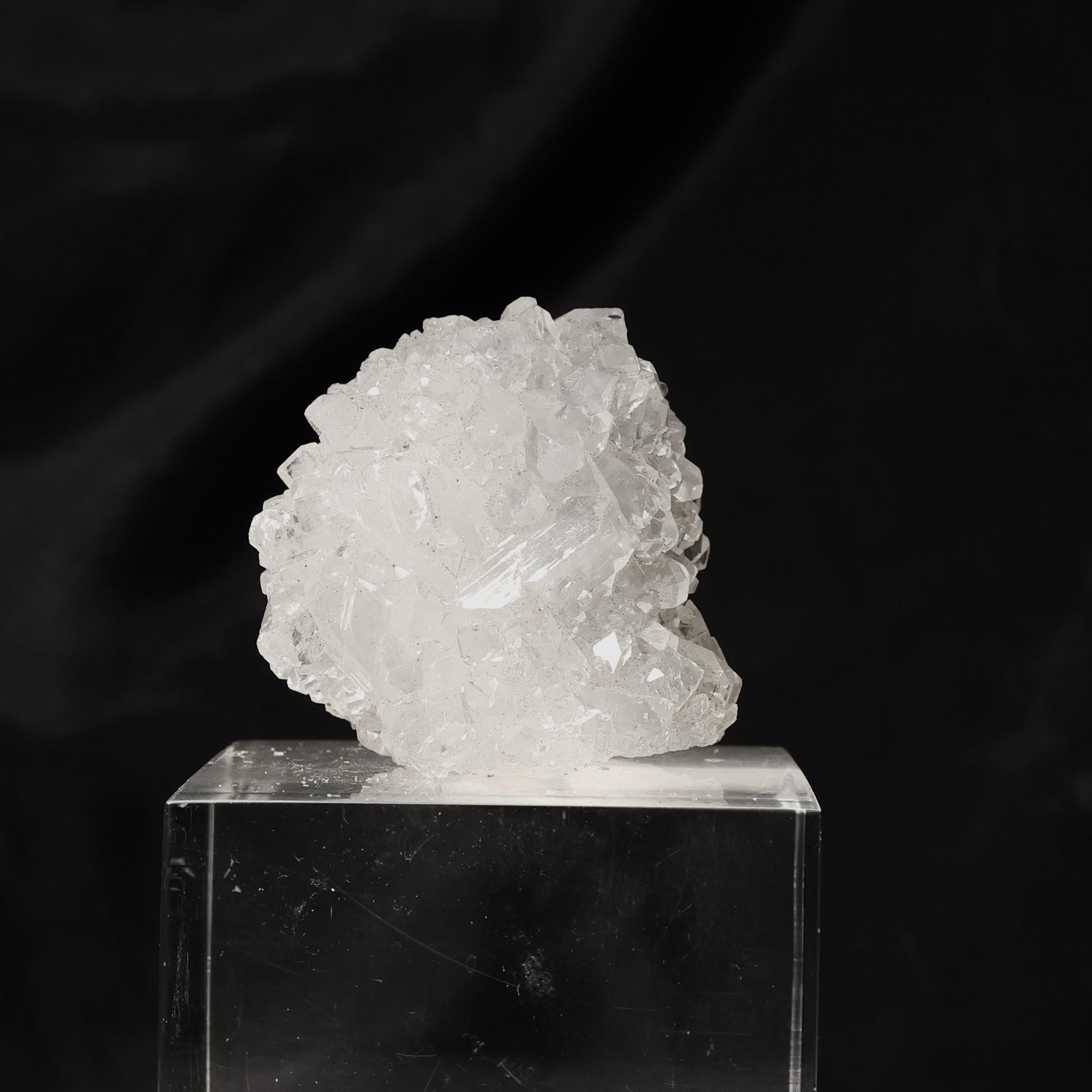 Diamond Apophyllite from Jalgaon Quarries #30: Morning Mist
