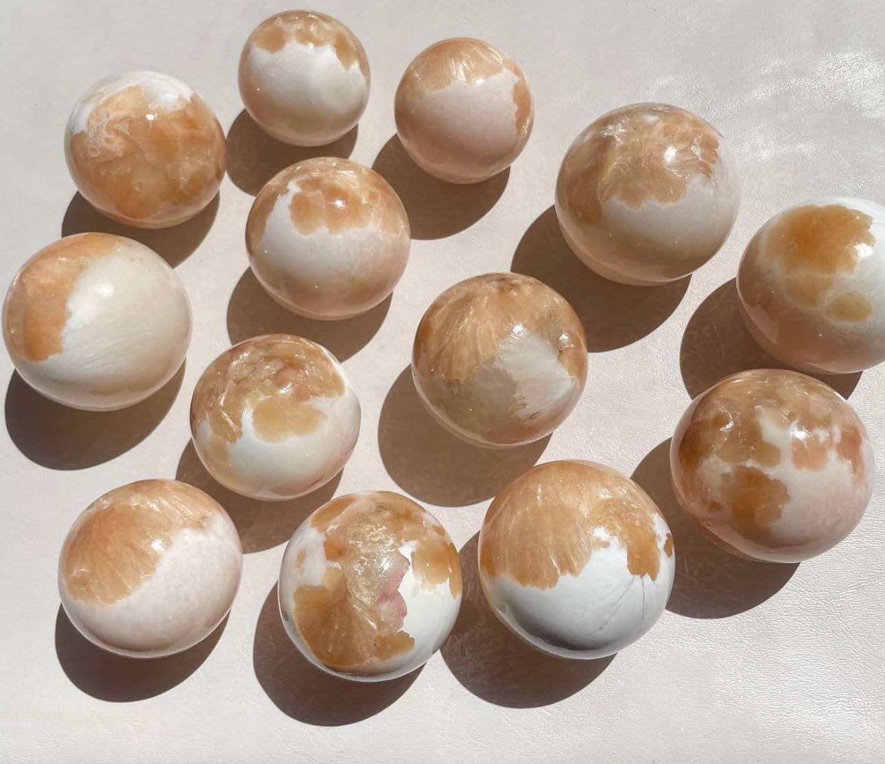 AAA Stilbite Scolecite Palmstones: Bulk Healing Crystals (1 kg, 6-7 Pieces)