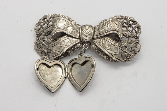 Vintage Silvertone Bow Heart Locket Brooch Pin Vi… - image 2