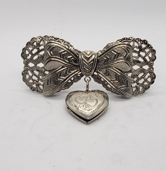 Vintage Silvertone Bow Heart Locket Brooch Pin Vi… - image 1
