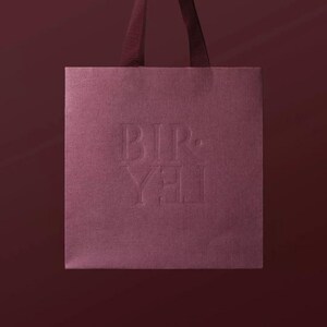 Luxury Gift bag for retail paper bags with custom printing Bespoke paper bags with ribbon tie closures Luxury matte paper bags gift bag