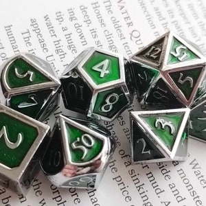 Grün & Silber Metall RPG Würfel