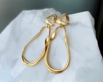 ATHENA Swirl Top Hoop Earrings | 24K Gold Plated | Matte Hammered | Lightweight | Hypoallergenic