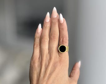 SIGNET Black Onyx Ring