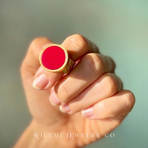 BESTIMMT Korallen Ring | 16 mm Rundschliff Edelstein | 24K Gold gefüllte gehämmerte Ring | Verstellbar