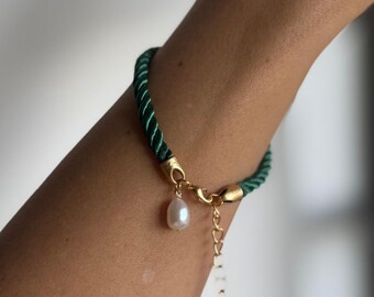Deep Green Silk Bracelet | Genuine Freshwater Pearl Detail