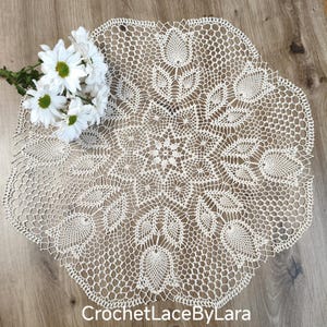Crochet Tulips Doily Pattern, 16 Inch Round (Instant PDF)