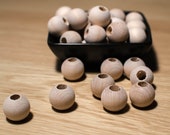 25mm wooden balls with holes (10mm) 10pc