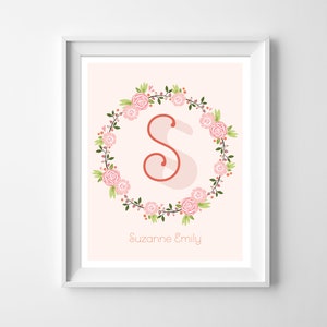 Carta de guirlanda floral, impressão de arte floral para berçário, arte de parede com monograma floral, berçário de menina, monograma de menina, inicial floral para berçário de menina