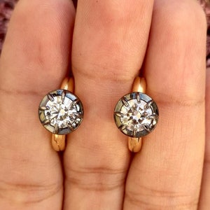 Georgische Victoriaanse stijl Lab Grown Diamond Hoops, Georgisch gekapte knooprug zwart gouden huggie, trouwoorbel.