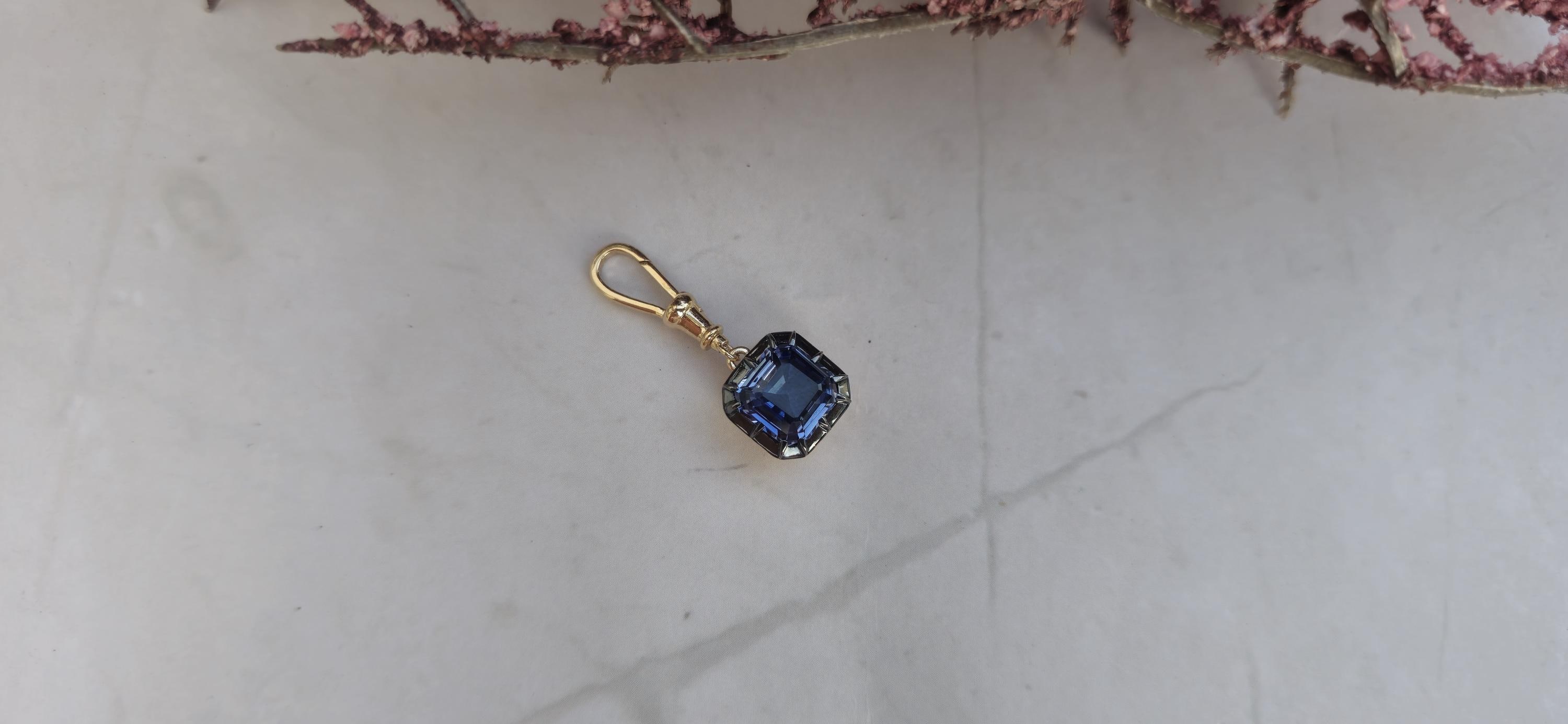 Collet Georgian Cut Down Set Asscher Lab Grown Sapphire Pendant