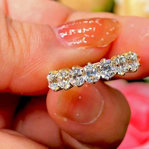 Old mine cut OMC 7 stone Cushion Cut Moissanite Wedding Band,Low profile split shank,available in S925 and 10K,14K and 18K Gold and Platinum