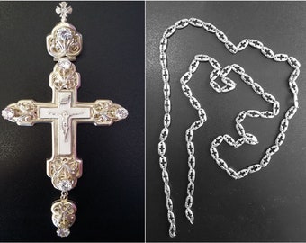 Cruz Pectoral con crucifijo fundido de Nuestro Señor Jesucristo. Colgante de cruz ortodoxa rusa de latón plateado.(#0134)