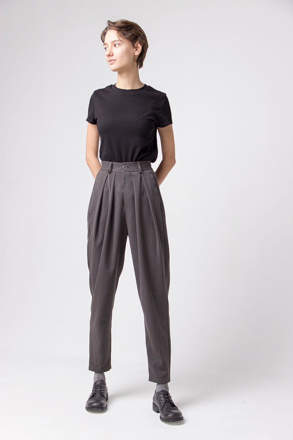 gray baggy cargo pants